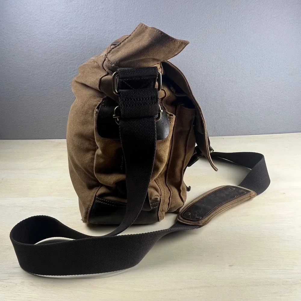 Berchirly canvas messenger